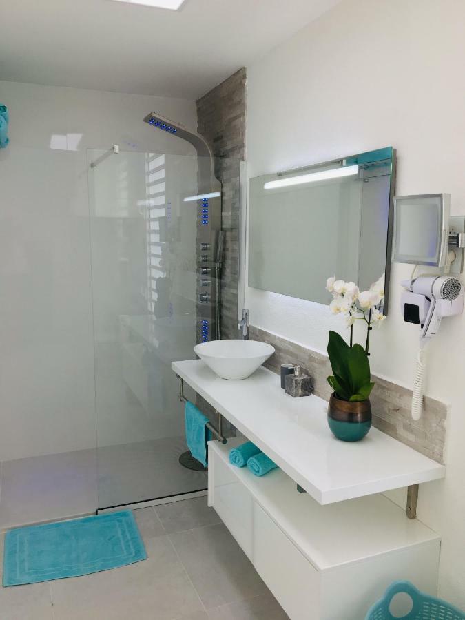 Studio Cozy Melissa Elegance - Guadeloupe , Le Gosier , Dampierre - Avec Pleine Vue Mer - Ocean A 180 Degres Ngoại thất bức ảnh